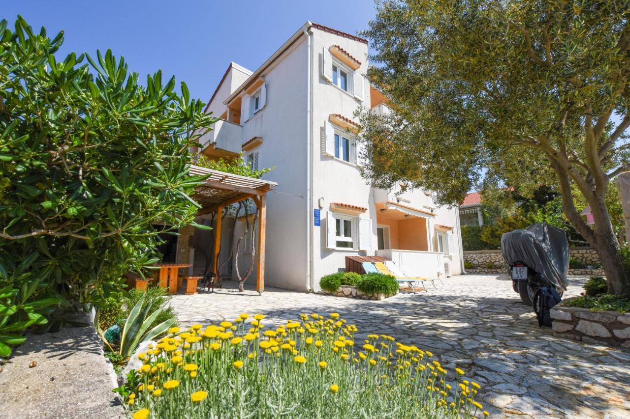 Apartmani Pernjak Мандре Экстерьер фото