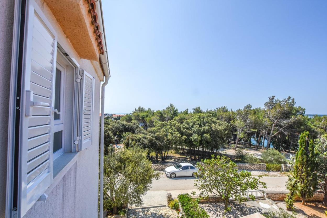 Apartmani Pernjak Мандре Экстерьер фото