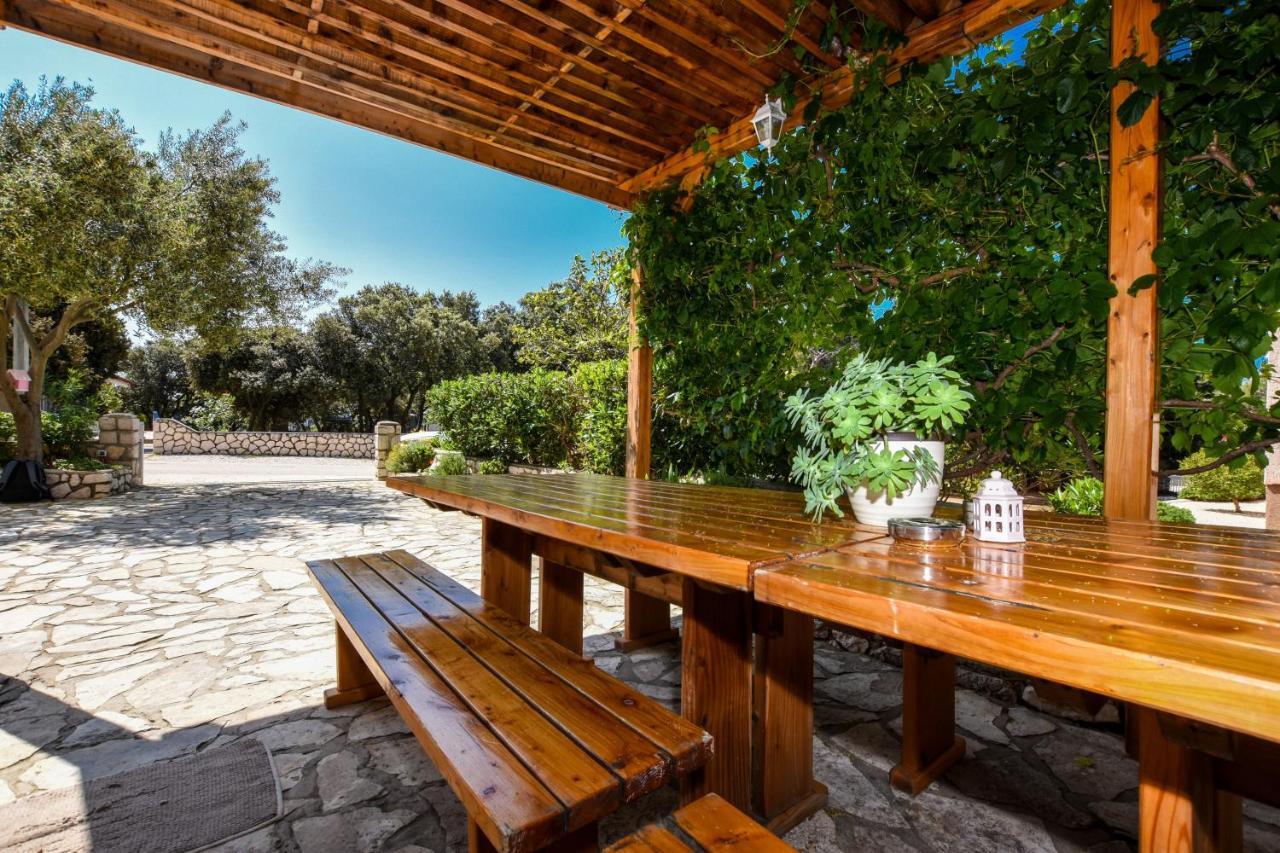 Apartmani Pernjak Мандре Экстерьер фото