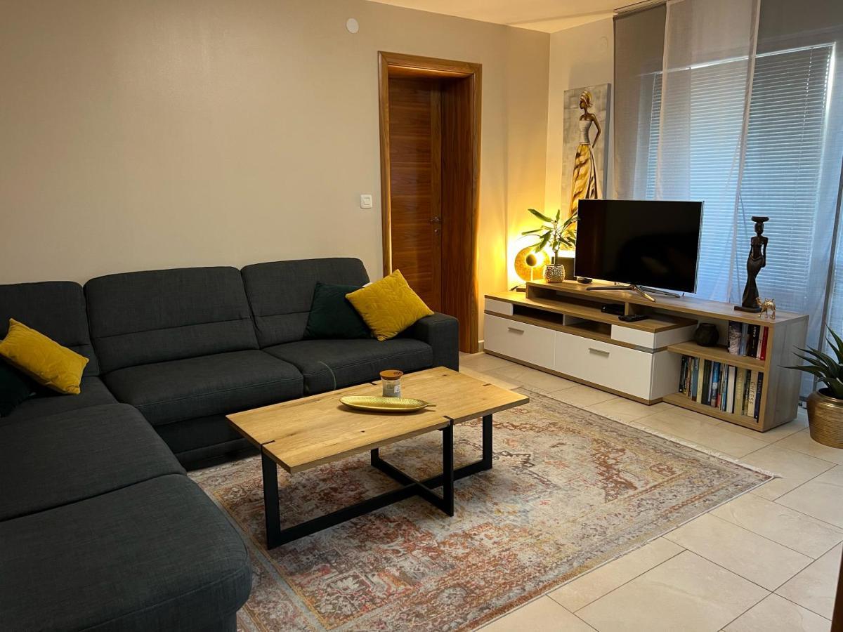 Apartmani Pernjak Мандре Экстерьер фото