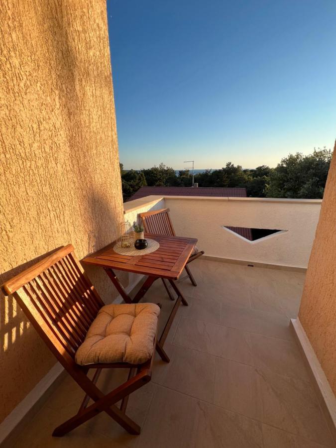 Apartmani Pernjak Мандре Экстерьер фото