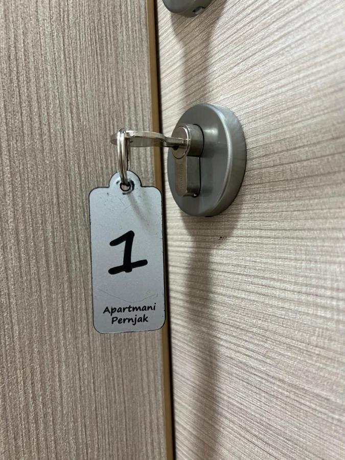 Apartmani Pernjak Мандре Экстерьер фото