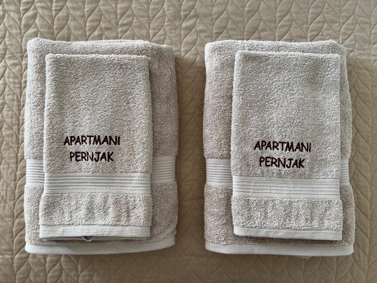 Apartmani Pernjak Мандре Экстерьер фото
