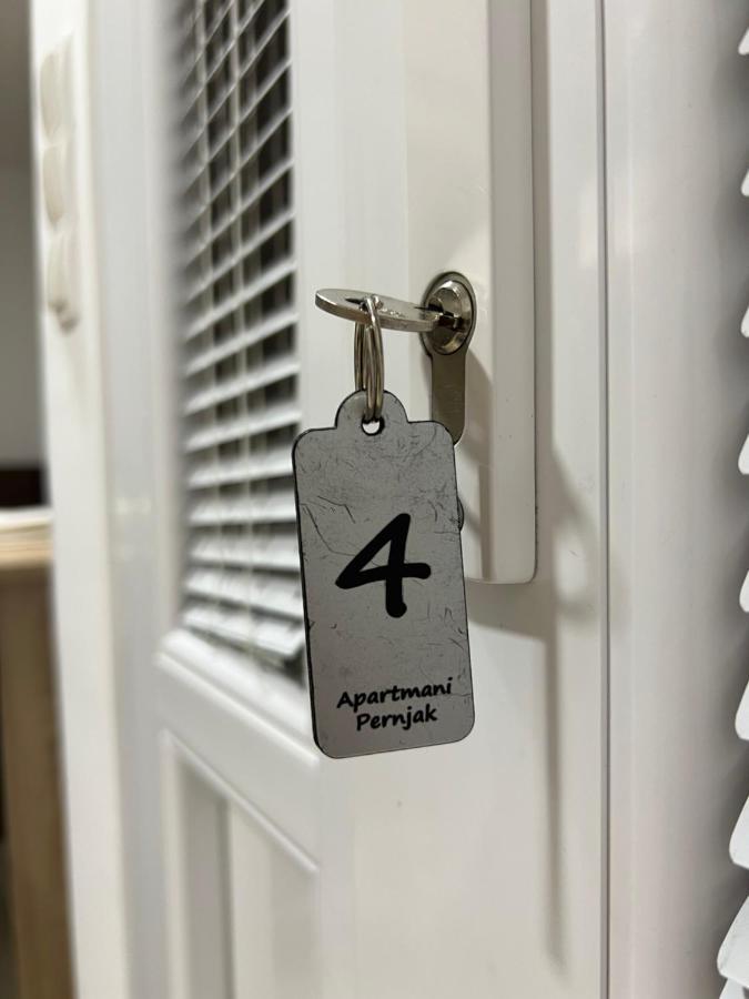 Apartmani Pernjak Мандре Экстерьер фото