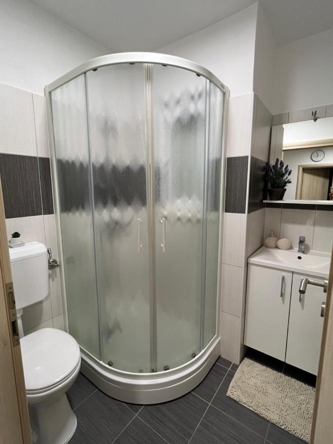 Apartmani Pernjak Мандре Экстерьер фото