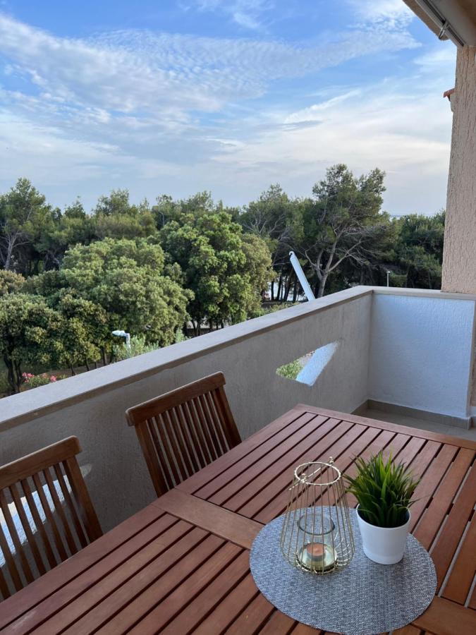 Apartmani Pernjak Мандре Экстерьер фото